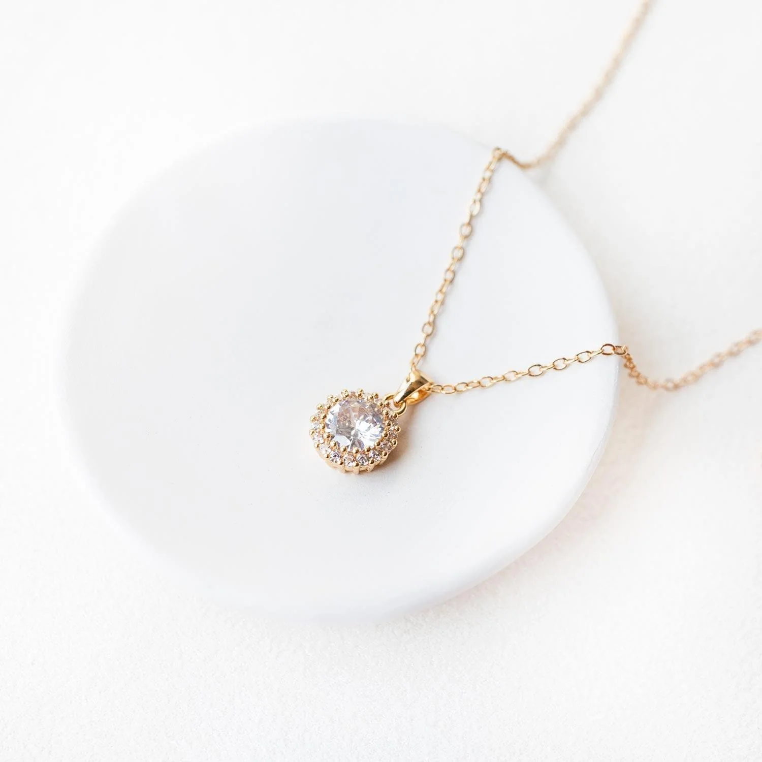 Gold Pendant Necklace
